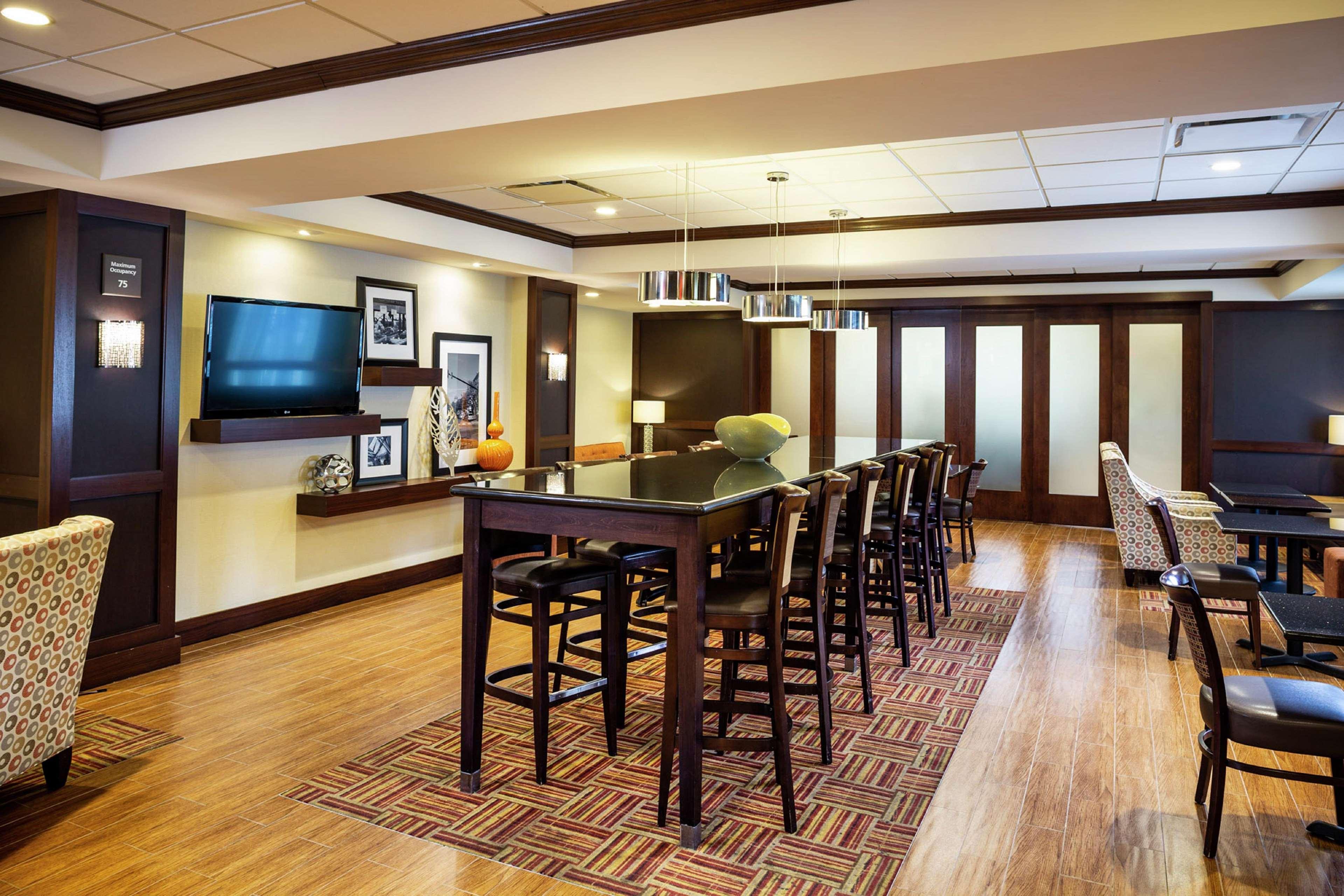Hampton Inn Limerick Kültér fotó